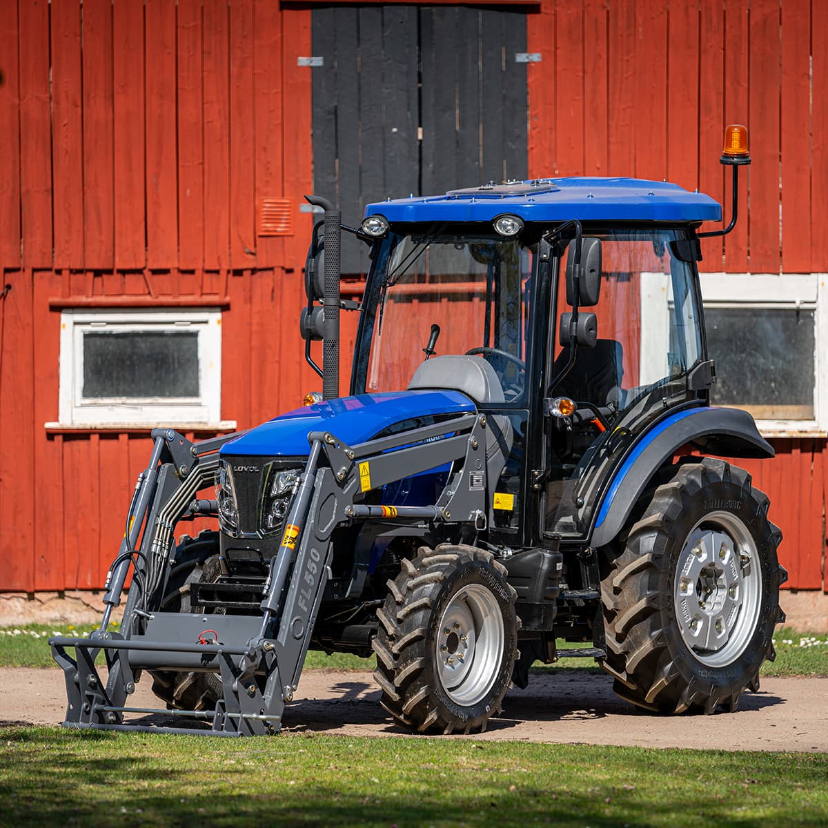 Traktor Lovol 50 hk 4WD med frontlæsser, Stage V