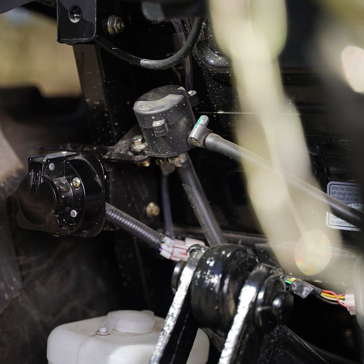 Traktor Lovol 50 hk 4WD med frontlæsser, Stage V