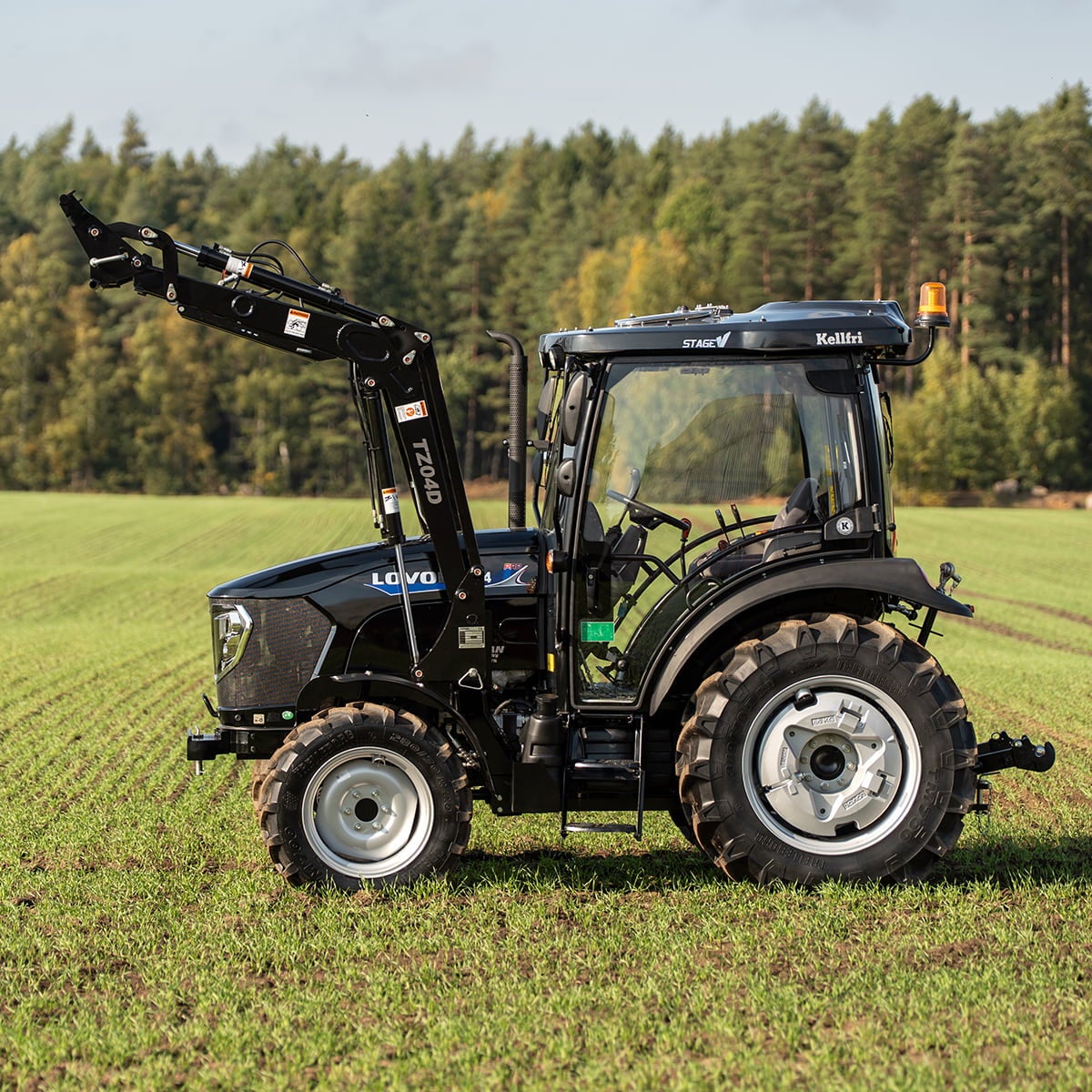 Traktor Lovol 55 hk PRO 4WD med frontlæsser, Stage V