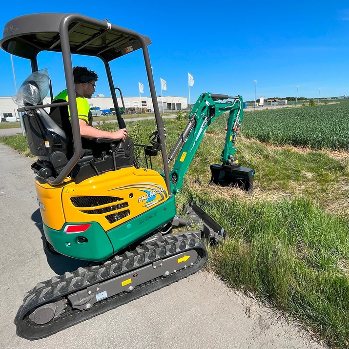 Lovol minigraver 1,8 ton uden kabine, hurtigskift S30/180 med tilt