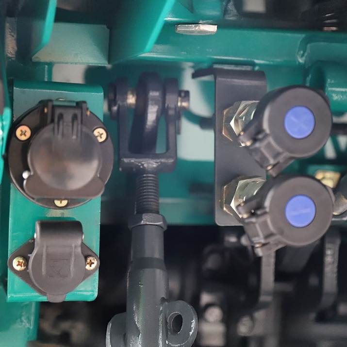 Kompakttraktor Lovol 25 hk med frontlæsser, uden førerhus 