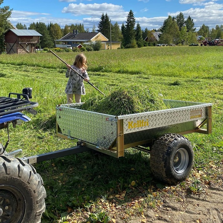 Tipvogn ATV 500 kg med galvaniseret dørkplade