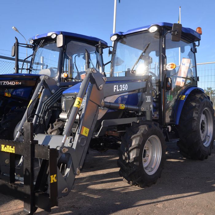 Frontlæsser til traktor 35 hk, inkl. betjeningsventiler