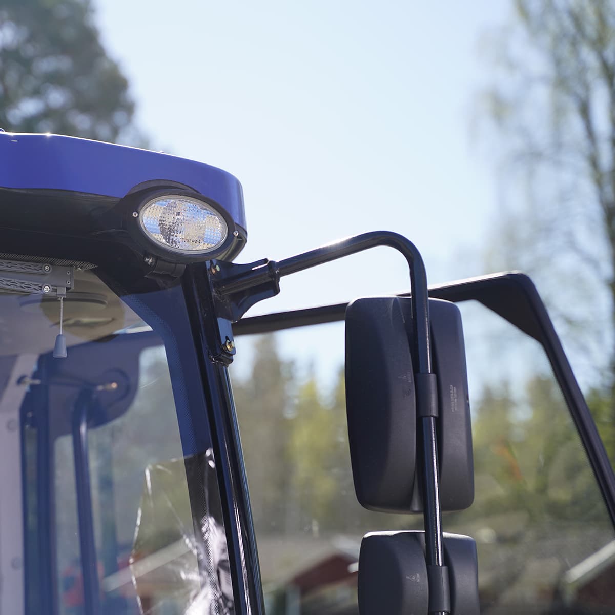 Traktor Lovol 50 hk 4WD med frontlæsser, Stage V