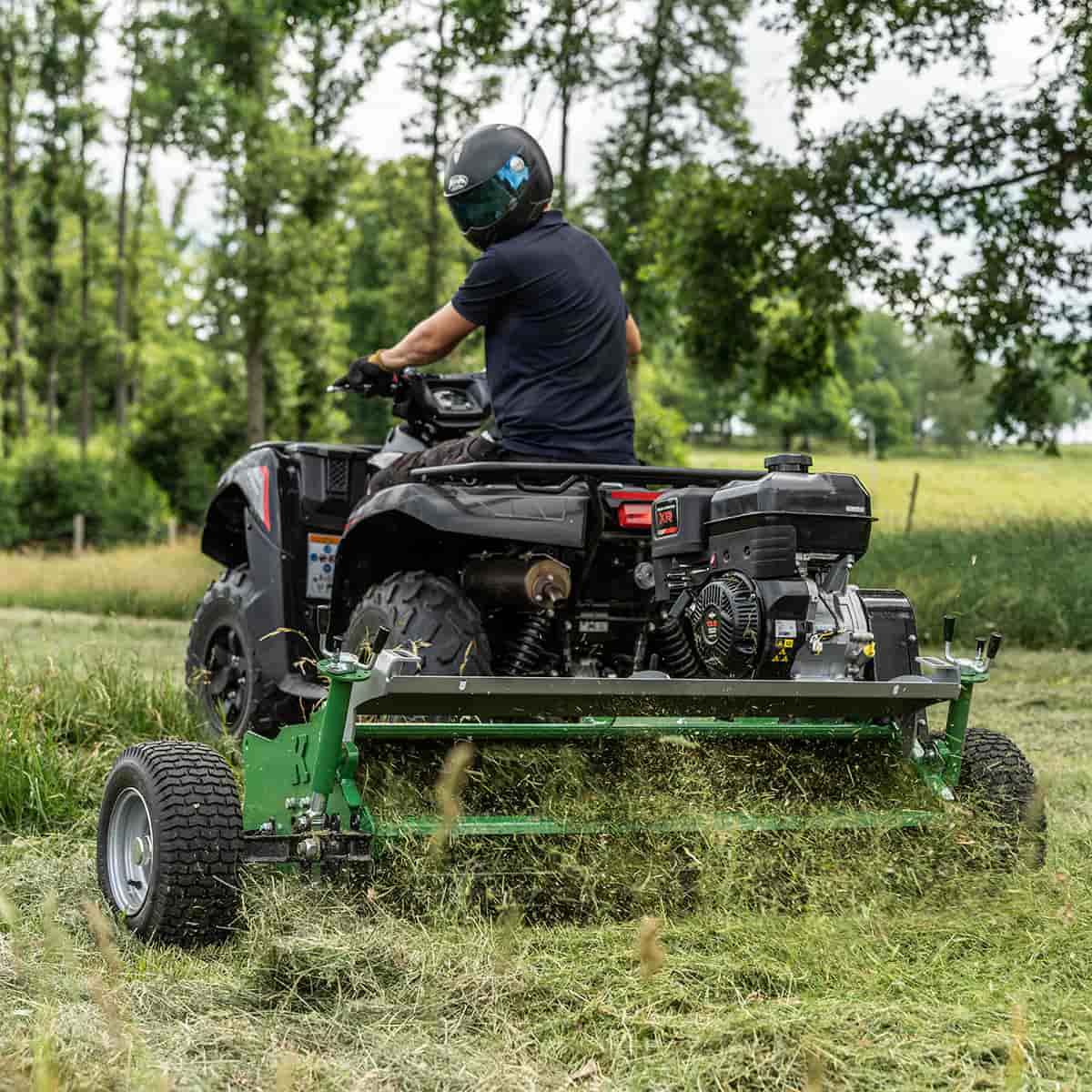 Slagleklipper ATV med bagklap, 1,5 m, Briggs and Stratton 13,5 hk