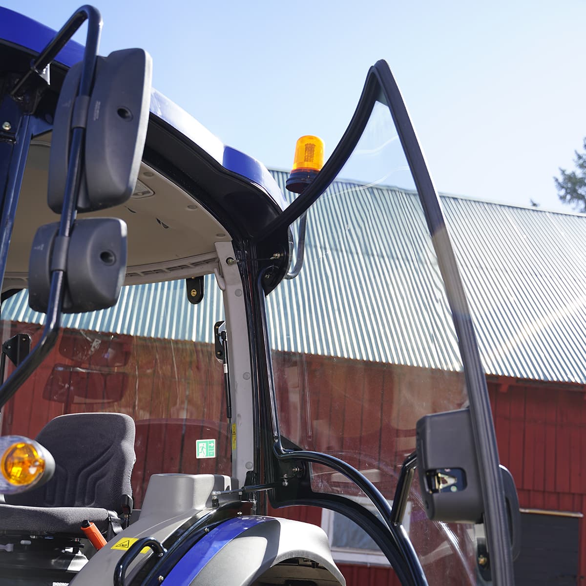 Traktor Lovol 50 hk 4WD med frontlæsser, Stage V