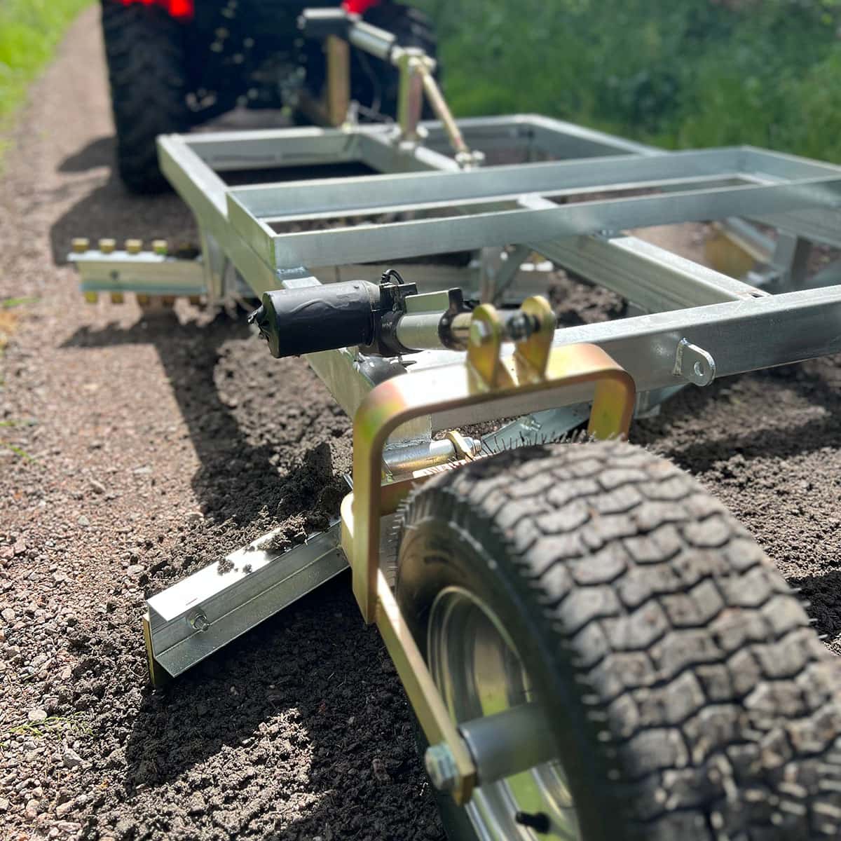 Vejhøvl ATV 3-stål med elektrisk høj- og sænkbarfuktion
