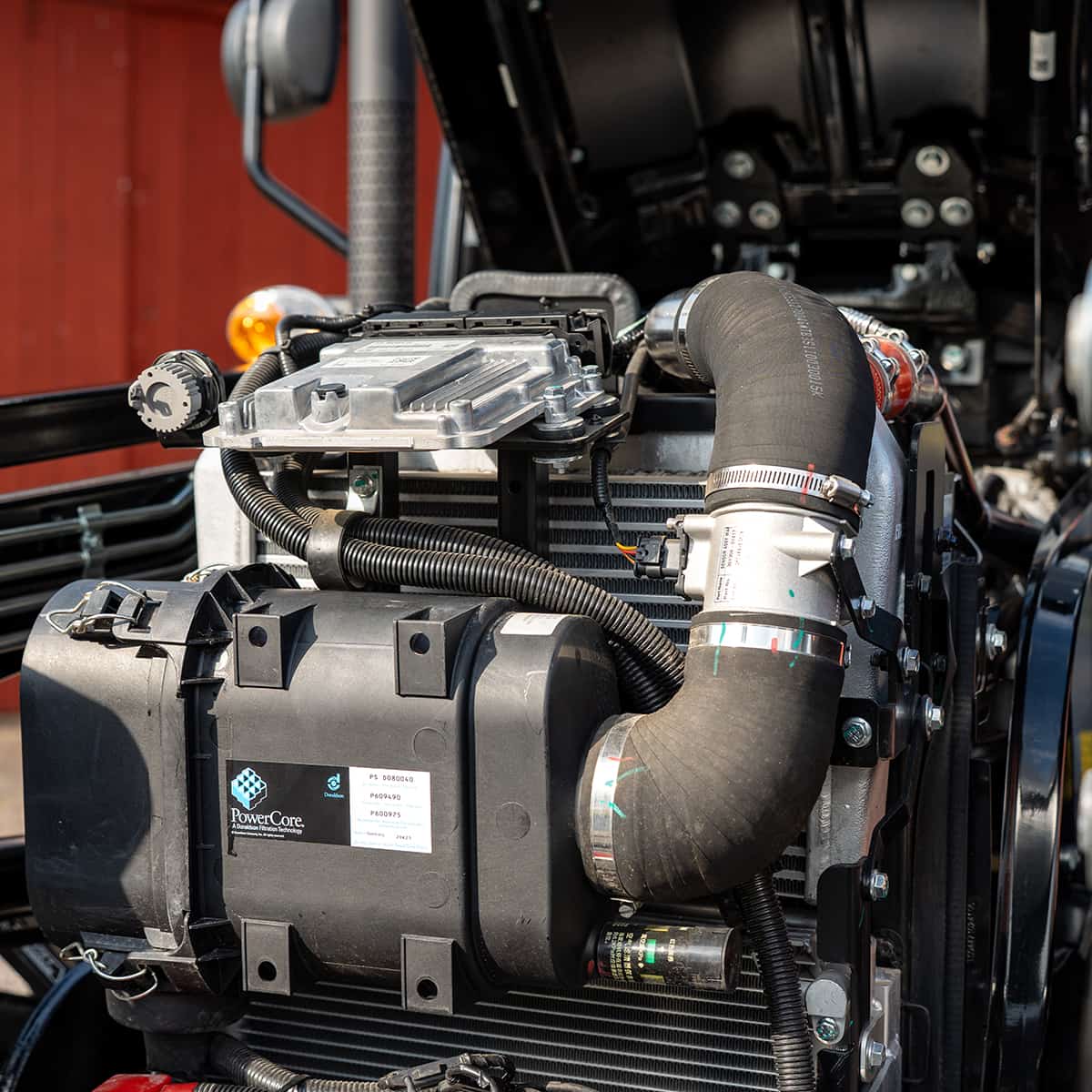 Traktor Lovol 55 hk PRO 4WD med frontlæsser, Stage V