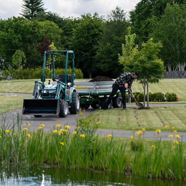 Kompakttraktor Lovol 25 hk med frontlæsser, uden førerhus