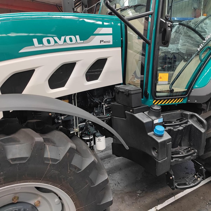 Traktor Lovol 110 hk 4WD med frontlæsser