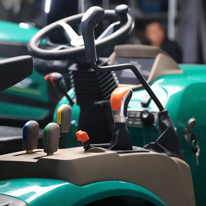 Kompakttraktor Lovol 25 hk, uden førerhus