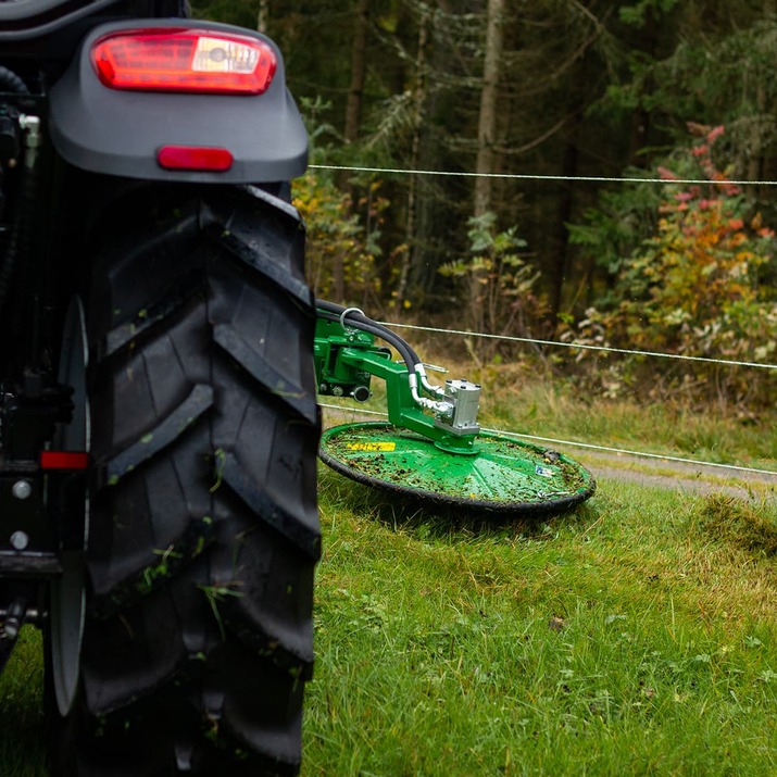 Kantklipper frontmonteret, med beslag som passer til Trima