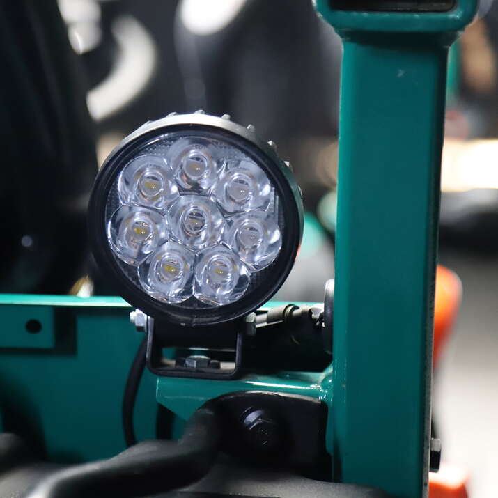 Kompakttraktor Lovol 25 hk med frontlæsser, uden førerhus 