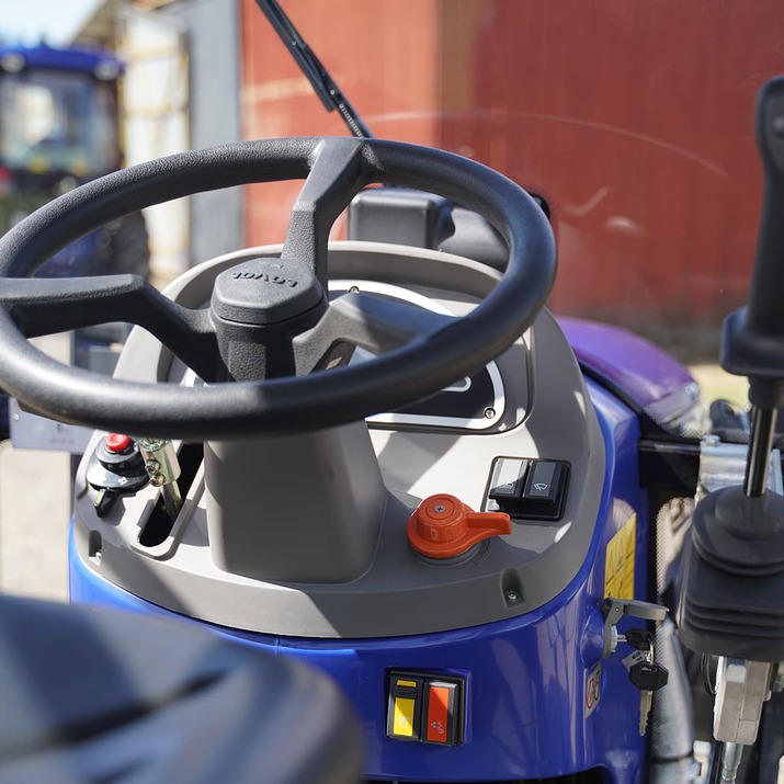 Traktor Lovol 40 hk 4wd med frontlæsser, Stage V