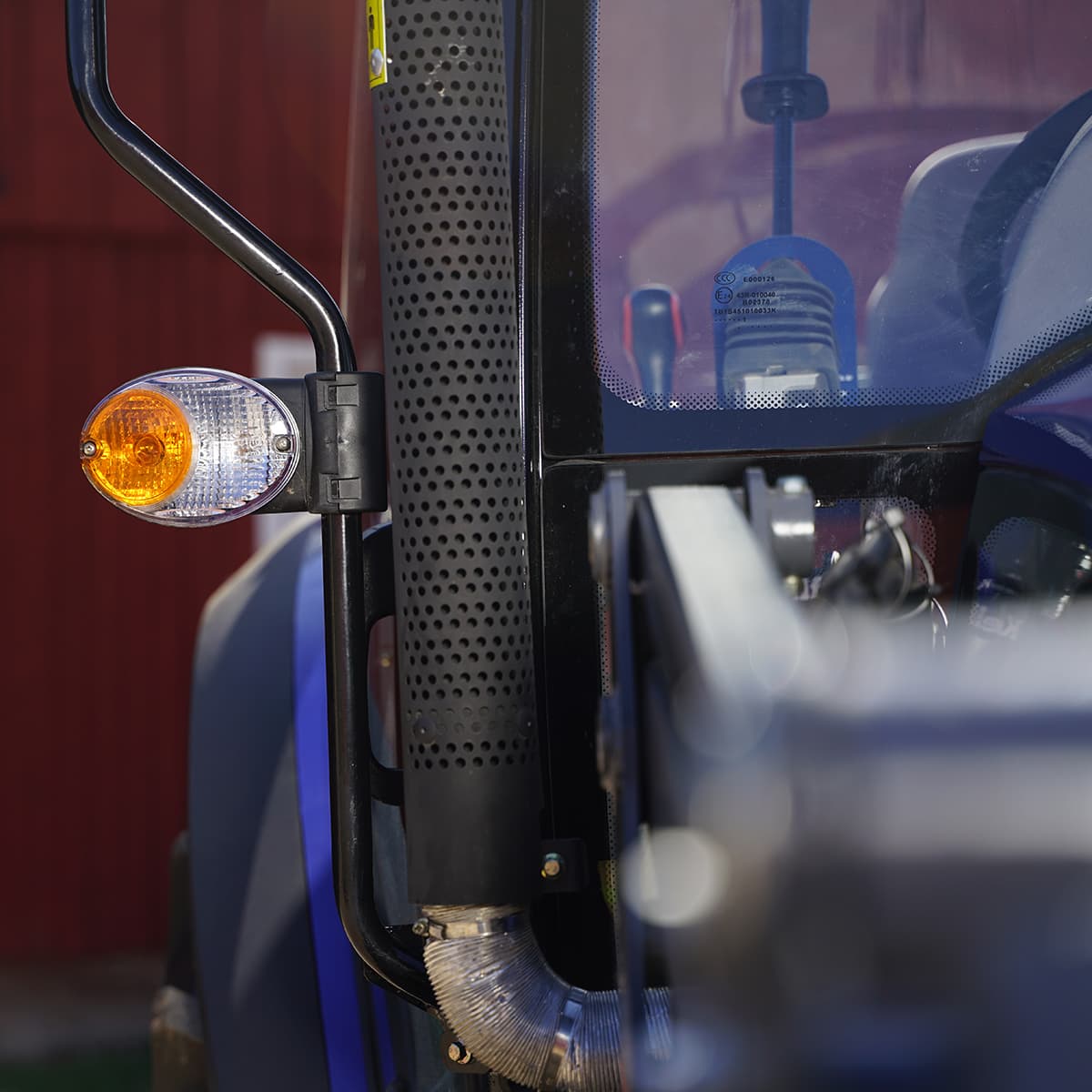 Traktor Lovol 50 hk 4WD med frontlæsser, Stage V