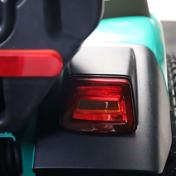 Kompakttraktor Lovol 25 hk med frontlæsser, uden førerhus 