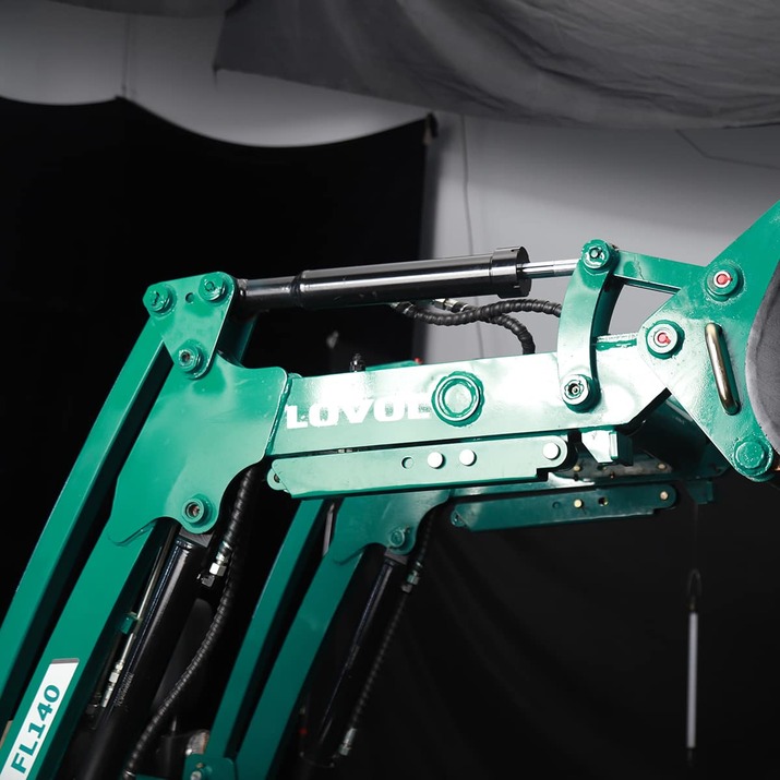 Kompakttraktor Lovol 25 hk med frontlæsser, uden førerhus 