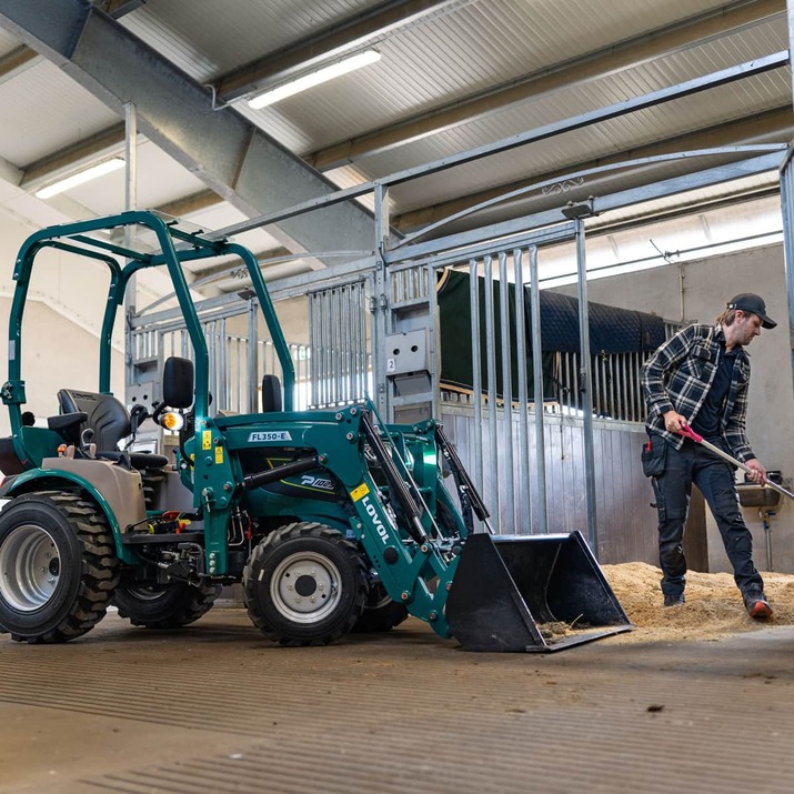 Kompakttraktor Lovol 25 hk med frontlæsser, uden førerhus